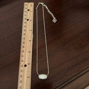 Kendra Scott necklace